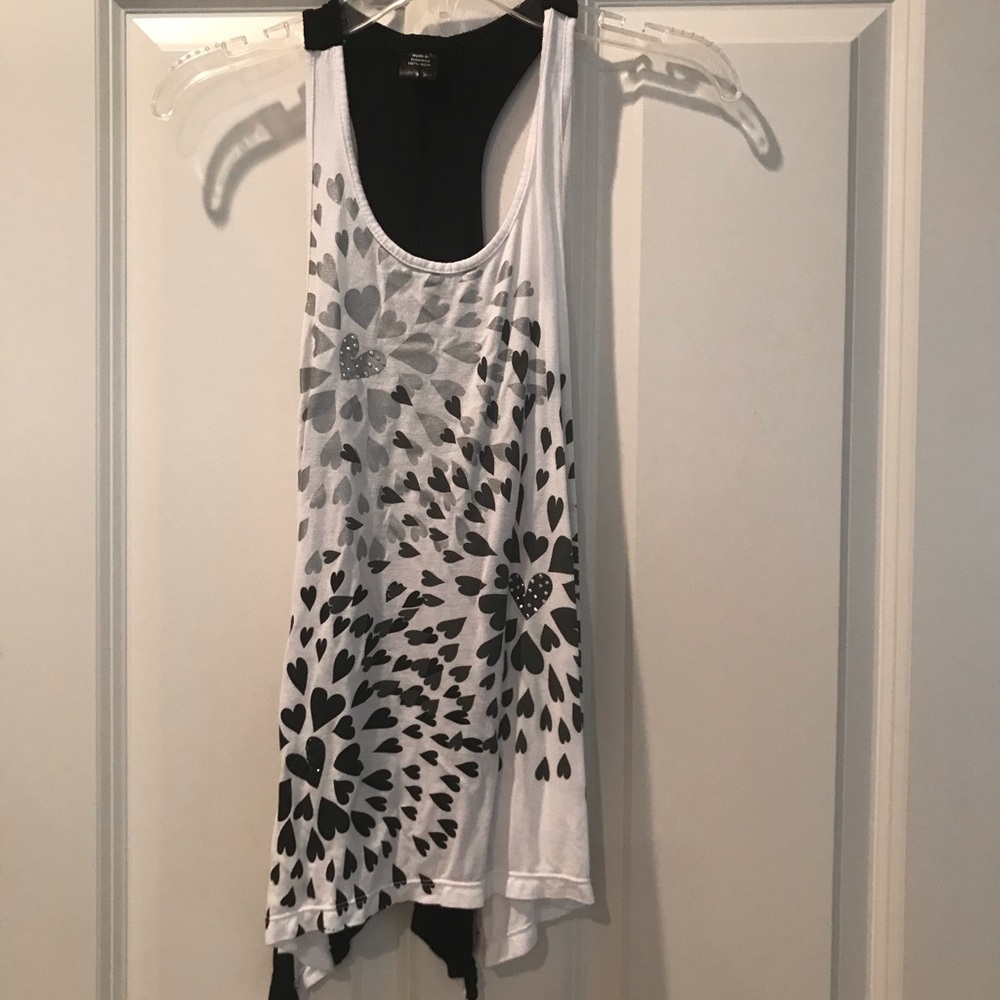 Girl’s XL tank. Flowers by Zoe